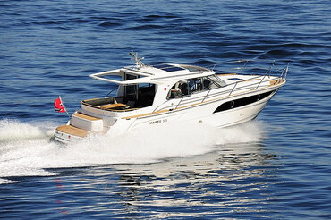 Motorni brod Marex 375 - Charter Split